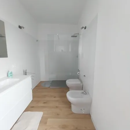 Holiday home Casa Sul Lago - Modern Lake View Retreat, Parco Della Majella