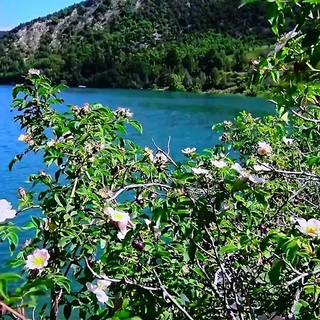 Holiday home Casa Sul Lago - Modern Lake View Retreat, Parco Della Majella Fara San Martino