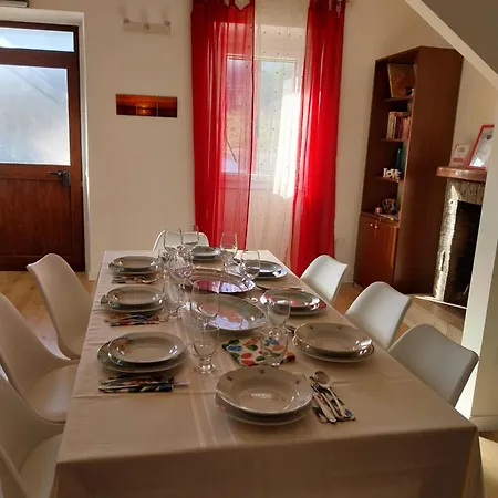 Casa Sul Lago - Modern Lake View Retreat, Parco Della Majella