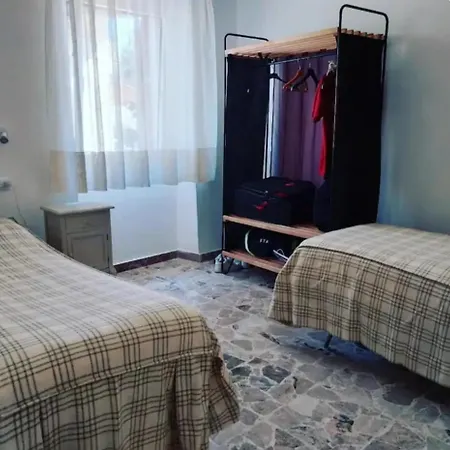 Casa Sul Lago - Modern Lake View Retreat, Parco Della Majella *